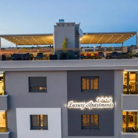 Luxury Majpruz I شقة