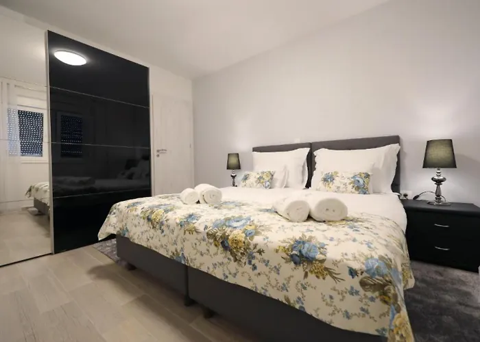 Luxury Majpruz I Lägenhet *