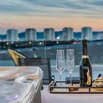 Апартаменты Luxury Majpruz I