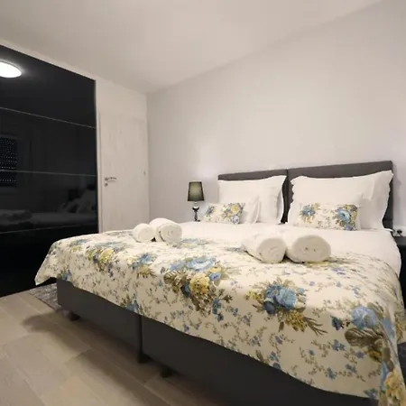 Luxury Majpruz I Apartment Zadar
