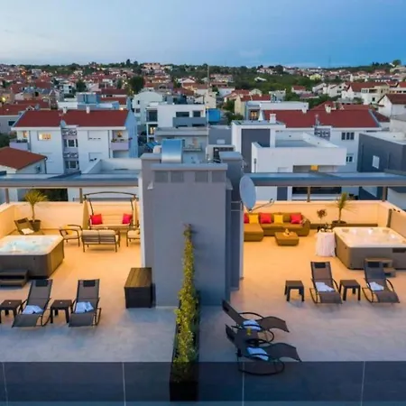 Luxury Majpruz I Appartement