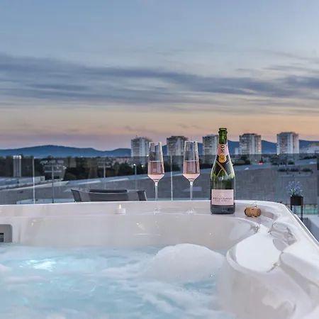 Luxury Majpruz I