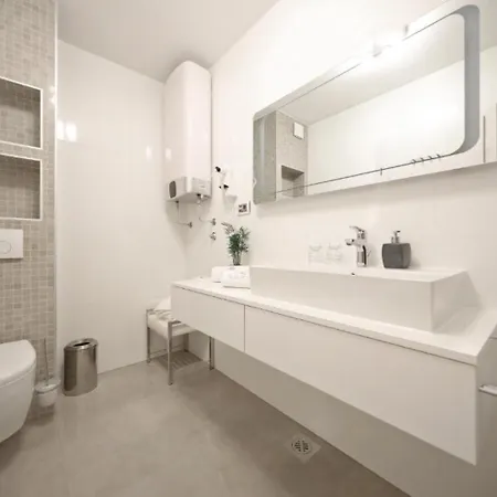 Luxury Majpruz I Apartment *