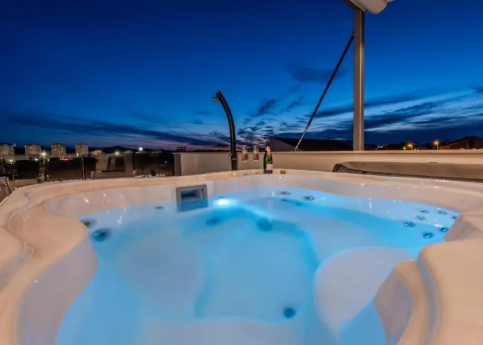 Luxury Majpruz I Апартаменты Задар