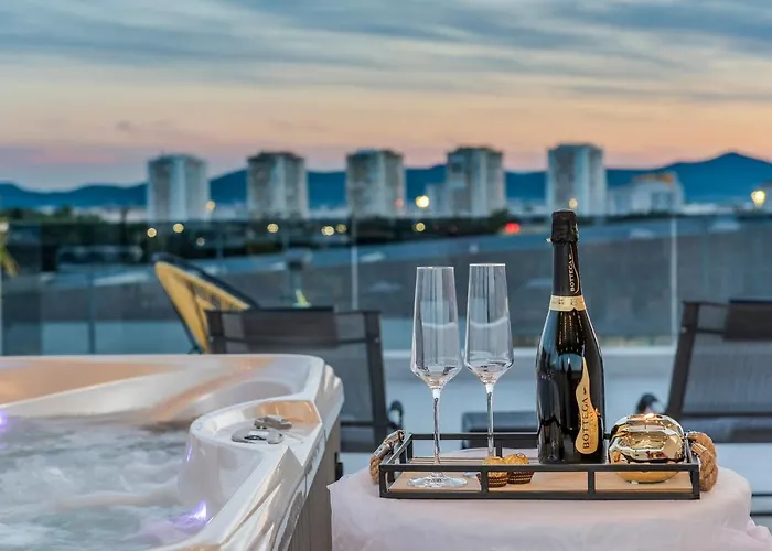Апартаменты Luxury Majpruz I
